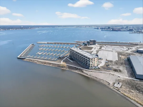 $975,000 | 901 Adelaide Circle, Unit 602, Muskegon, MI 49441