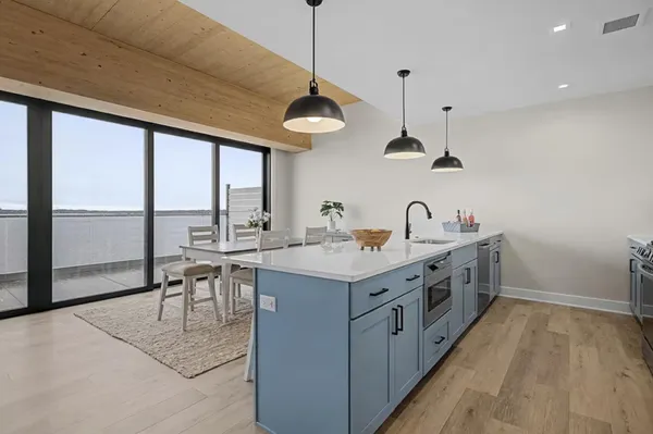 $975,000 | 901 Adelaide Circle, Unit 602, Muskegon, MI 49441