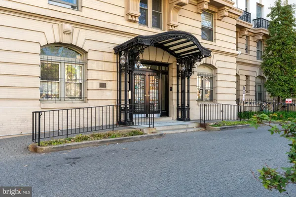 $495,000 | 3060 16th Street Northwest, Unit 209, Washington, DC 20009