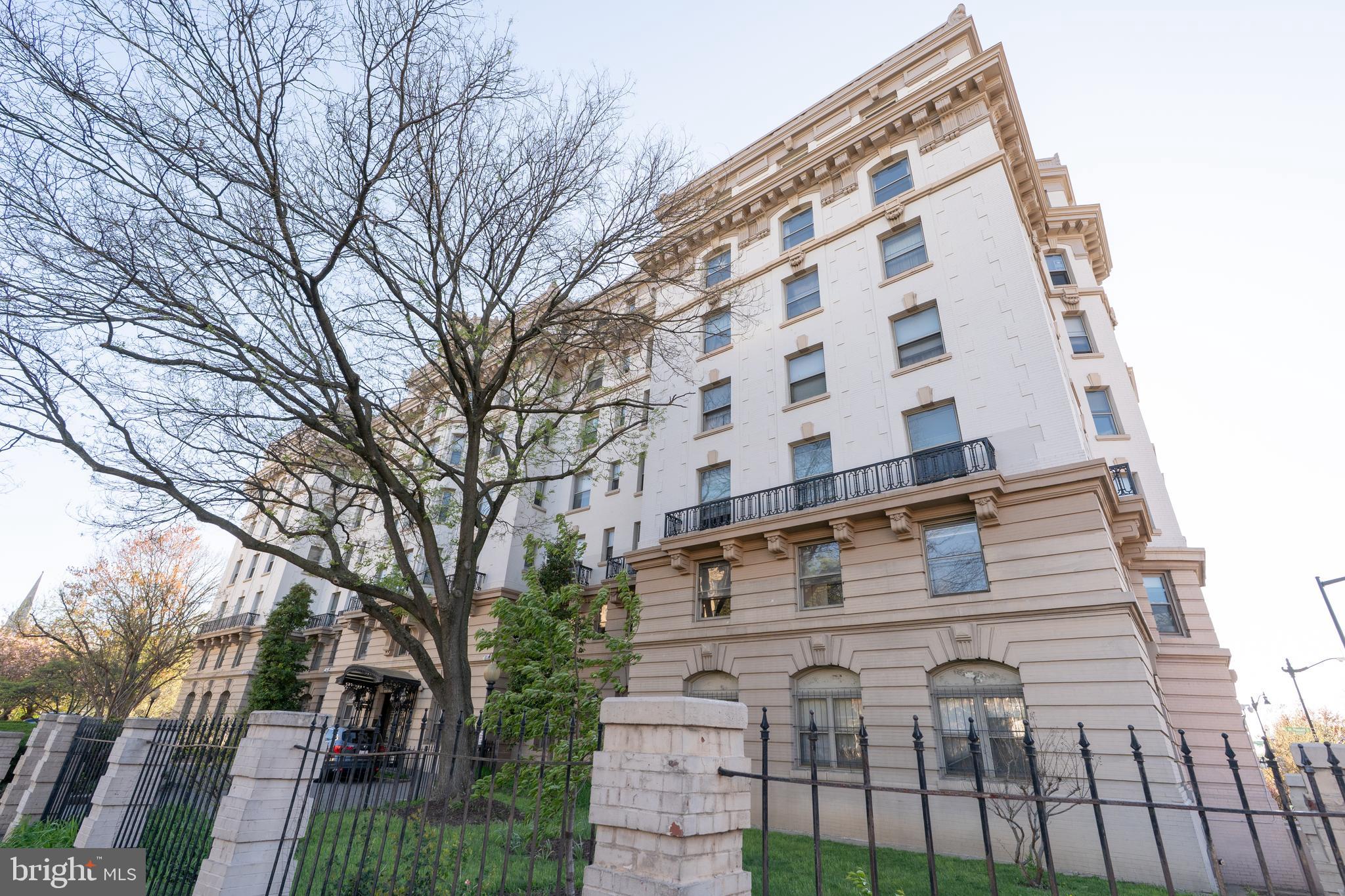 3060 16th Street Northwest, Unit 209 Washington, DC 20009 - Photo 32 of 33 front view of a building