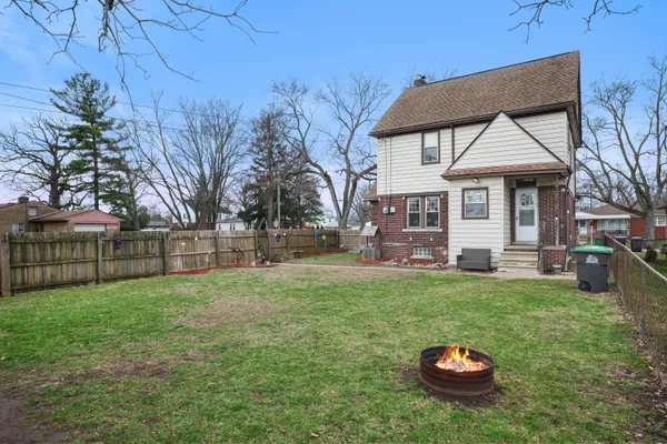 $200,000 | 6773 Burr Street, Taylor, MI 48180