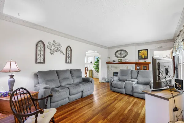 $200,000 | 6773 Burr Street, Taylor, MI 48180