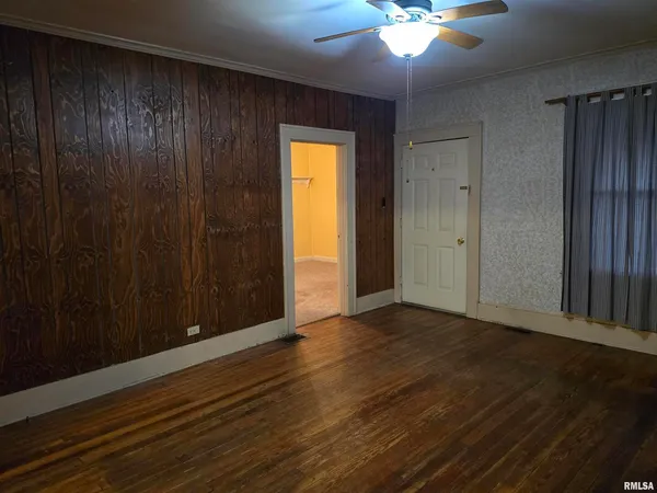 $50,000 | 1028 South Roosevelt Street, Harrisburg, IL 62946