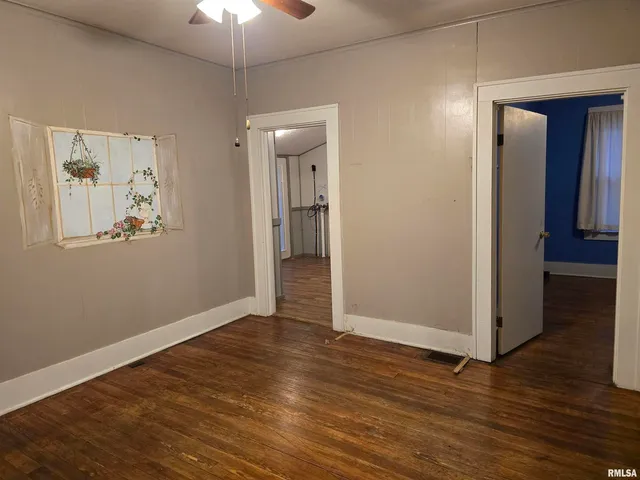 $59,000 | 1028 South Roosevelt Street, Harrisburg, IL 62946