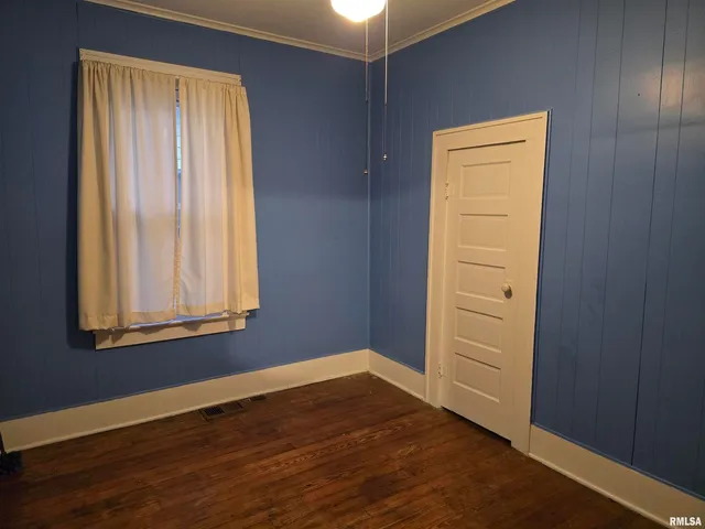 $59,000 | 1028 South Roosevelt Street, Harrisburg, IL 62946