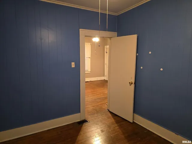 $59,000 | 1028 South Roosevelt Street, Harrisburg, IL 62946