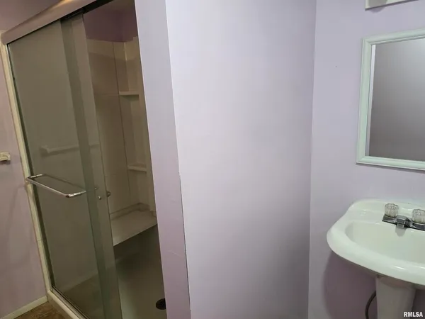 $50,000 | 1028 South Roosevelt Street, Harrisburg, IL 62946