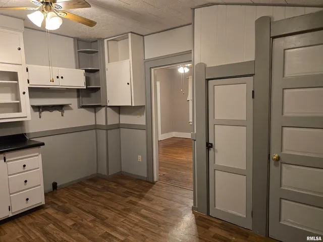 $59,000 | 1028 South Roosevelt Street, Harrisburg, IL 62946