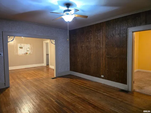 $50,000 | 1028 South Roosevelt Street, Harrisburg, IL 62946