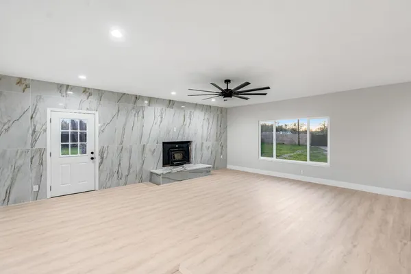 $639,950 | 28718 Auberry Road, Prather, CA 93651