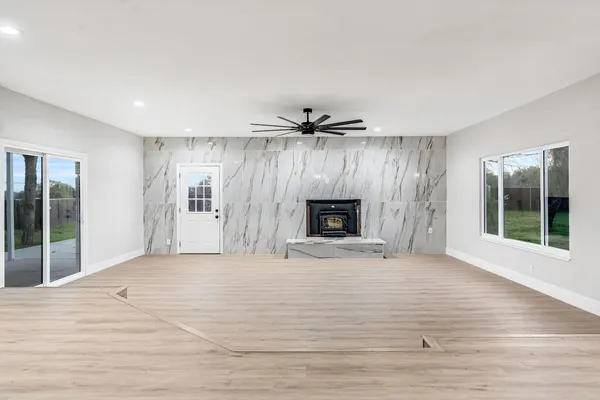 $639,950 | 28718 Auberry Road, Prather, CA 93651