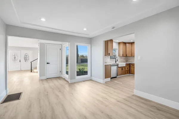 $639,950 | 28718 Auberry Road, Prather, CA 93651