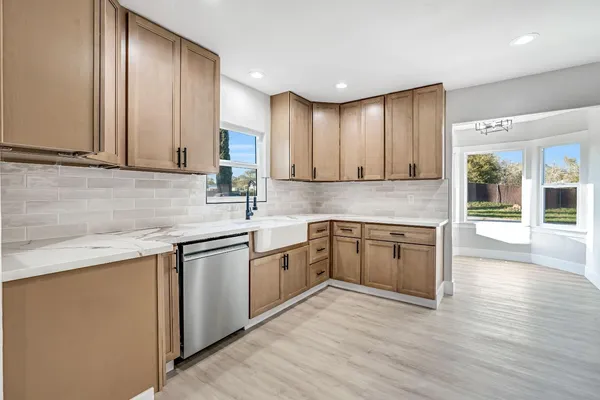 $639,950 | 28718 Auberry Road, Prather, CA 93651