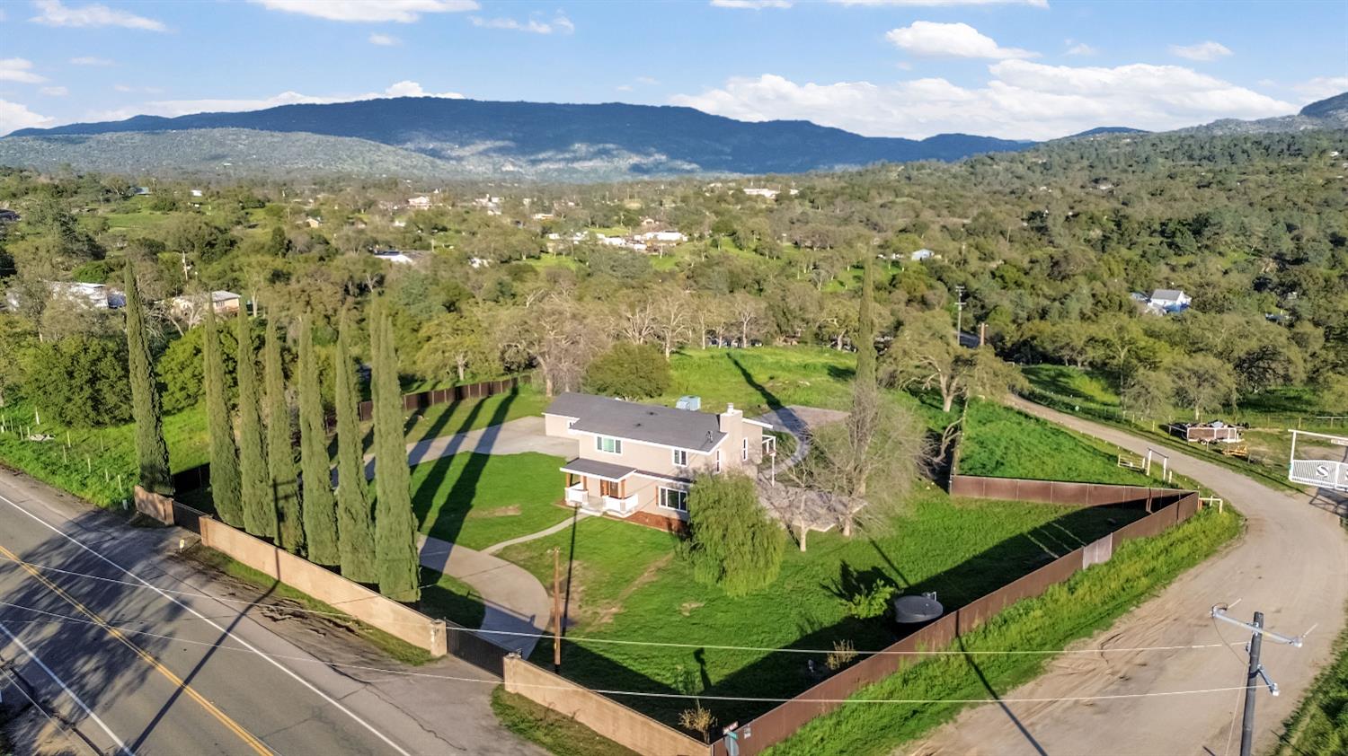 28718 Auberry Road Prather, CA 93651 - Photo 3 of 56