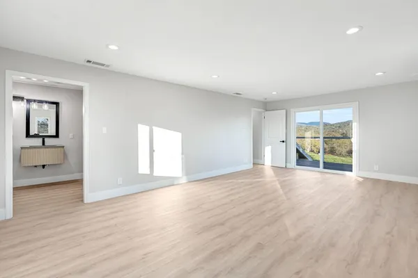 $639,950 | 28718 Auberry Road, Prather, CA 93651