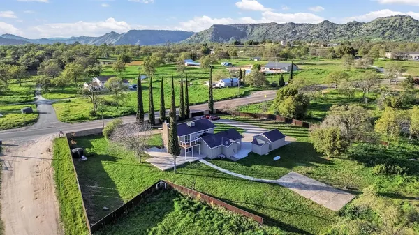 $639,950 | 28718 Auberry Road, Prather, CA 93651
