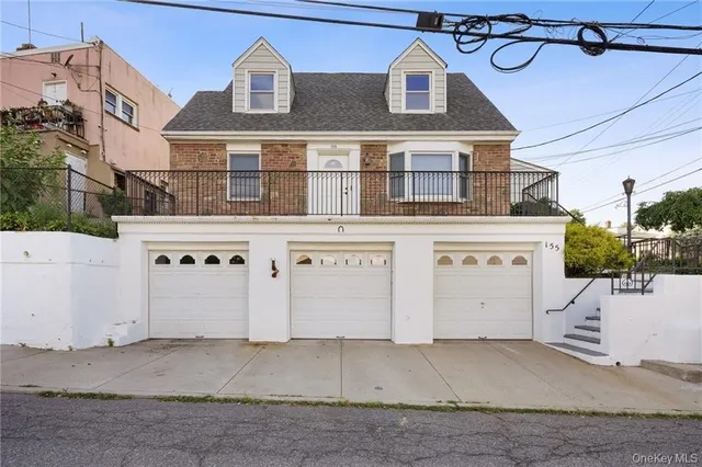 $2,300 | 155 Grand Street, Unit 2, Mamaroneck, NY 10543