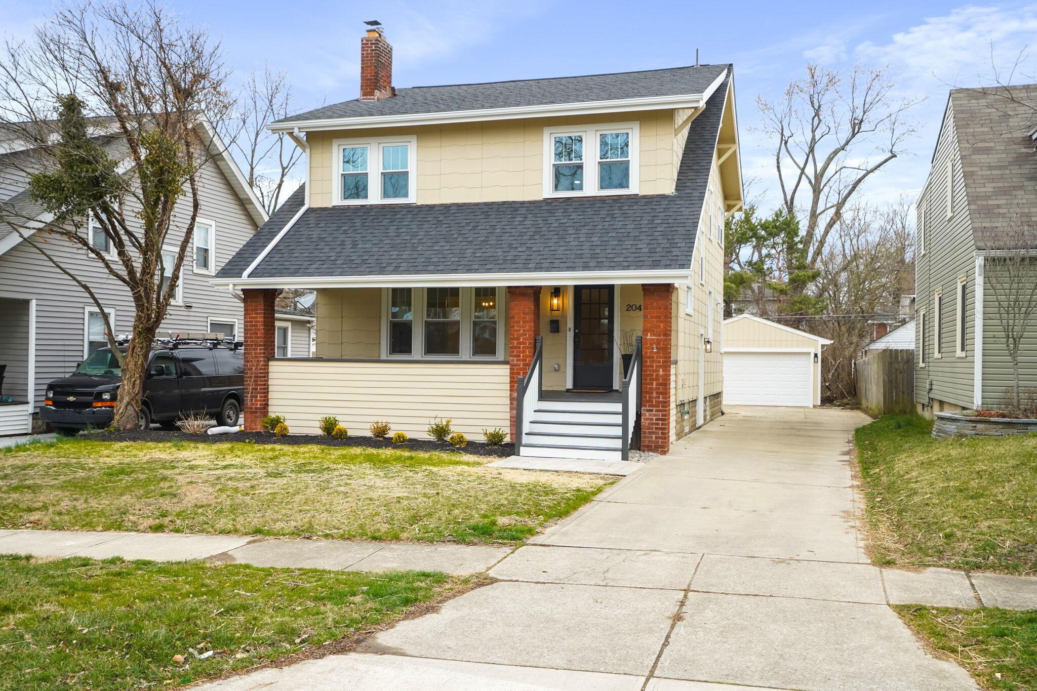 204 Acton Road Columbus, OH 43214 - Photo 2 of 40 1-web-or-mls-DSC04703_1