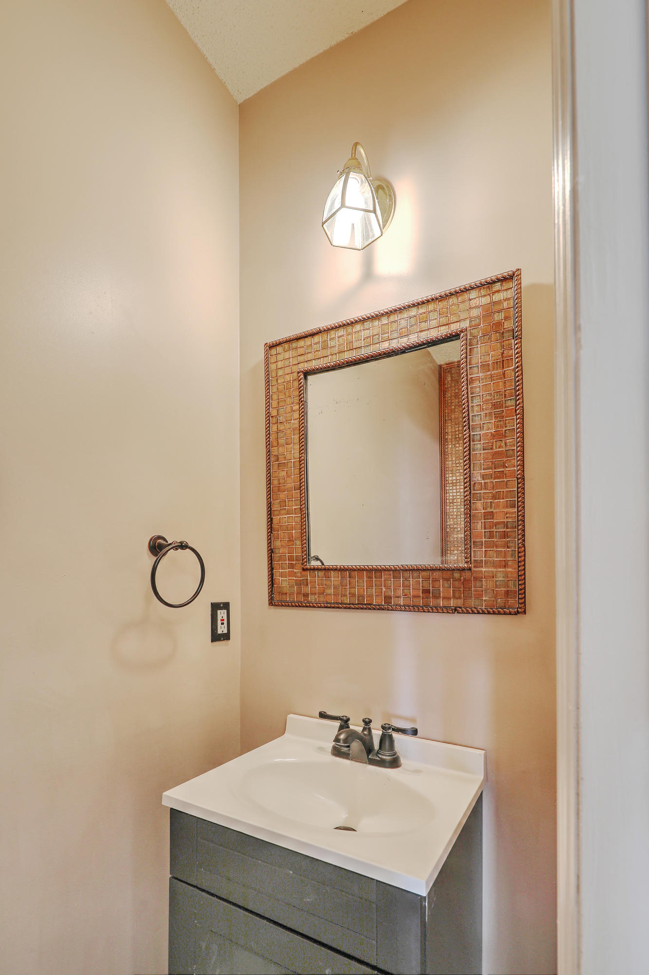 737 Ginglis Way Mount Pleasant, SC 29464 - Photo 33 of 36 1R3A8841_2_3