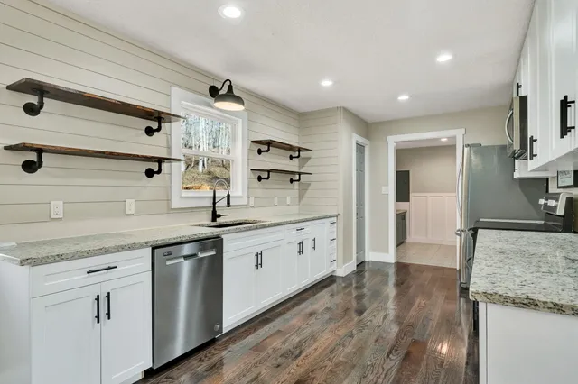 $359,000 | 310 Blossom Drive, Dayton, TN 37321