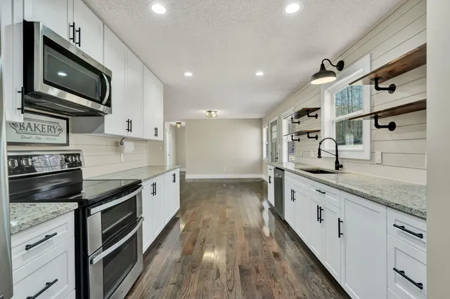 $359,000 | 310 Blossom Drive, Dayton, TN 37321