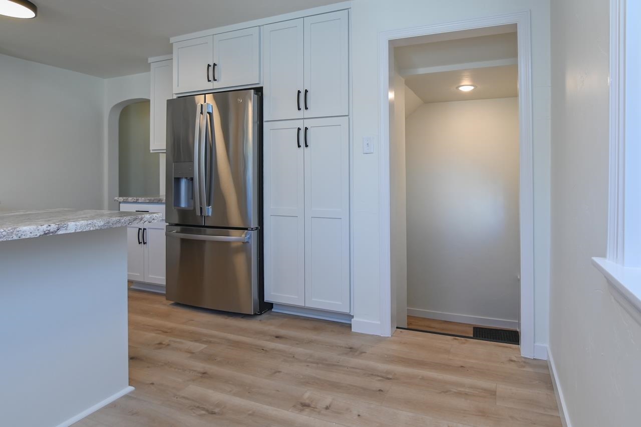 1908 Columbus Street Manitowoc, WI 54220 - Photo 15 of 50