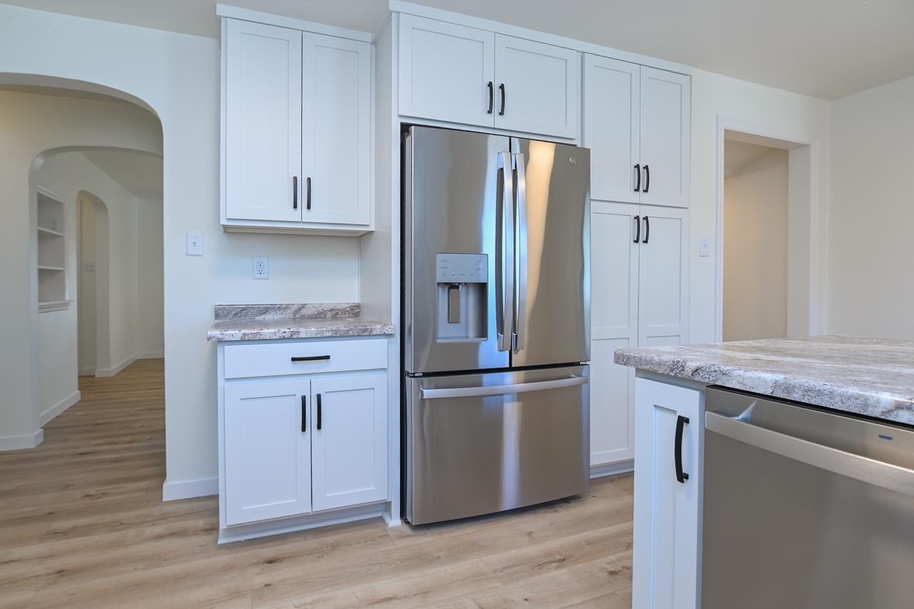 1908 Columbus Street Manitowoc, WI 54220 - Photo 24 of 50