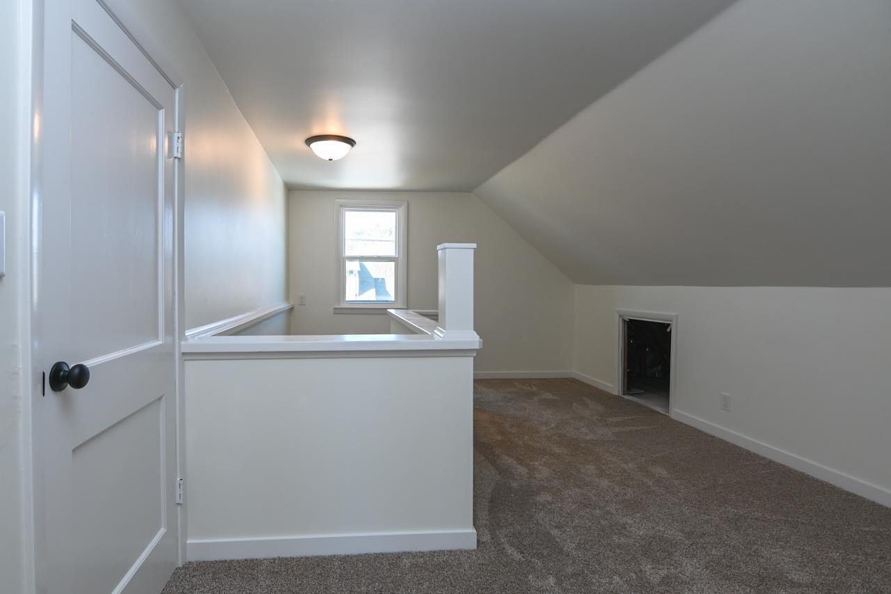 1908 Columbus Street Manitowoc, WI 54220 - Photo 36 of 50