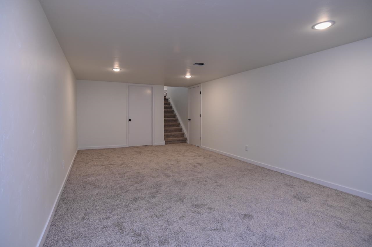 1908 Columbus Street Manitowoc, WI 54220 - Photo 41 of 50