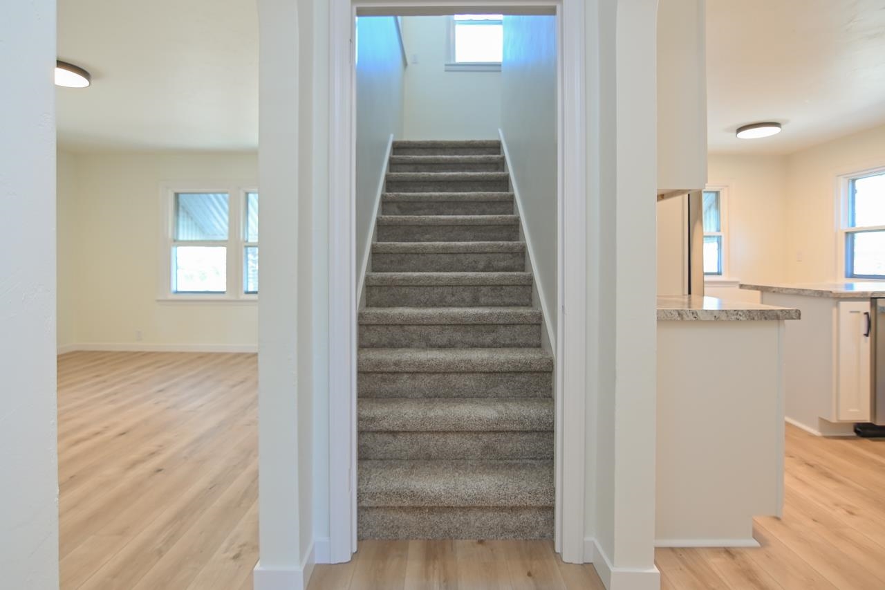 1908 Columbus Street Manitowoc, WI 54220 - Photo 9 of 50