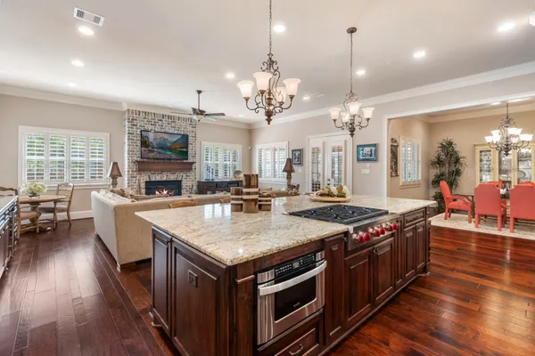 $1,199,000 | 108 McGoey Circle, Shenandoah, TX 77384