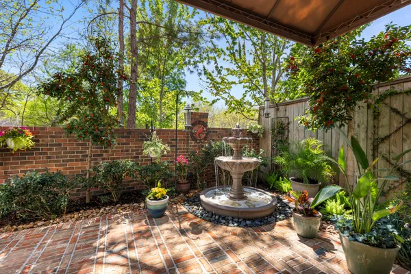 $1,199,000 | 108 McGoey Circle, Shenandoah, TX 77384