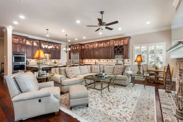 $1,199,000 | 108 McGoey Circle, Shenandoah, TX 77384