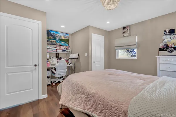 $615,000 | 36 Studley Street, Brentwood, NY 11717