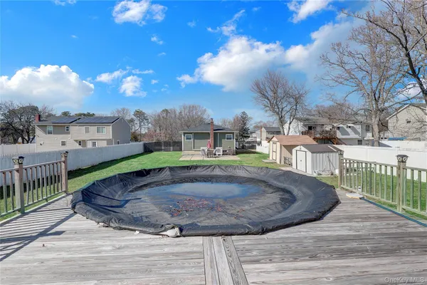 $615,000 | 36 Studley Street, Brentwood, NY 11717