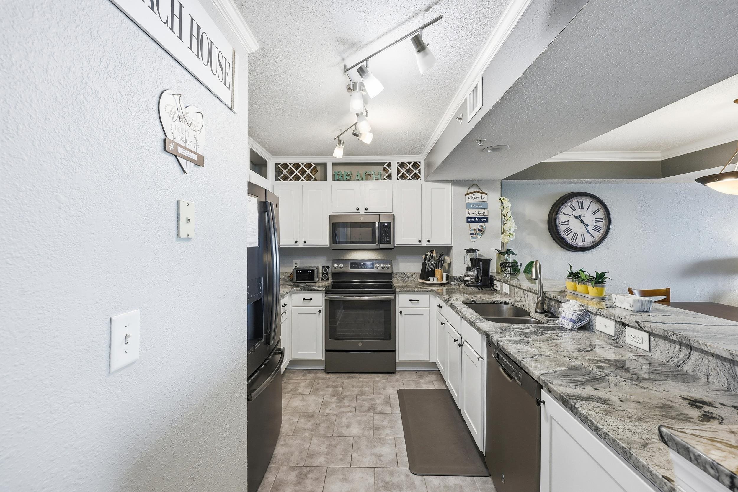 2007 South Ocean Boulevard, Unit 601 Myrtle Beach, SC 29577 - Photo 5 of 33