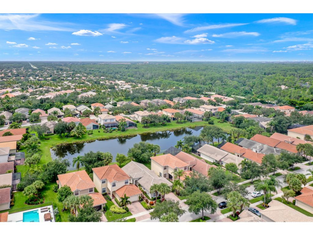 1758 Ribbon Fan Lane Naples, FL 34119 - Photo 4 of 35 Photo 4