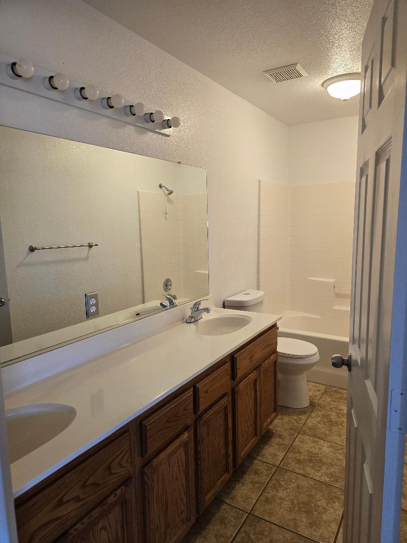 29124 Rio Verde Drive Gustine, CA 95322 - Photo 12 of 28