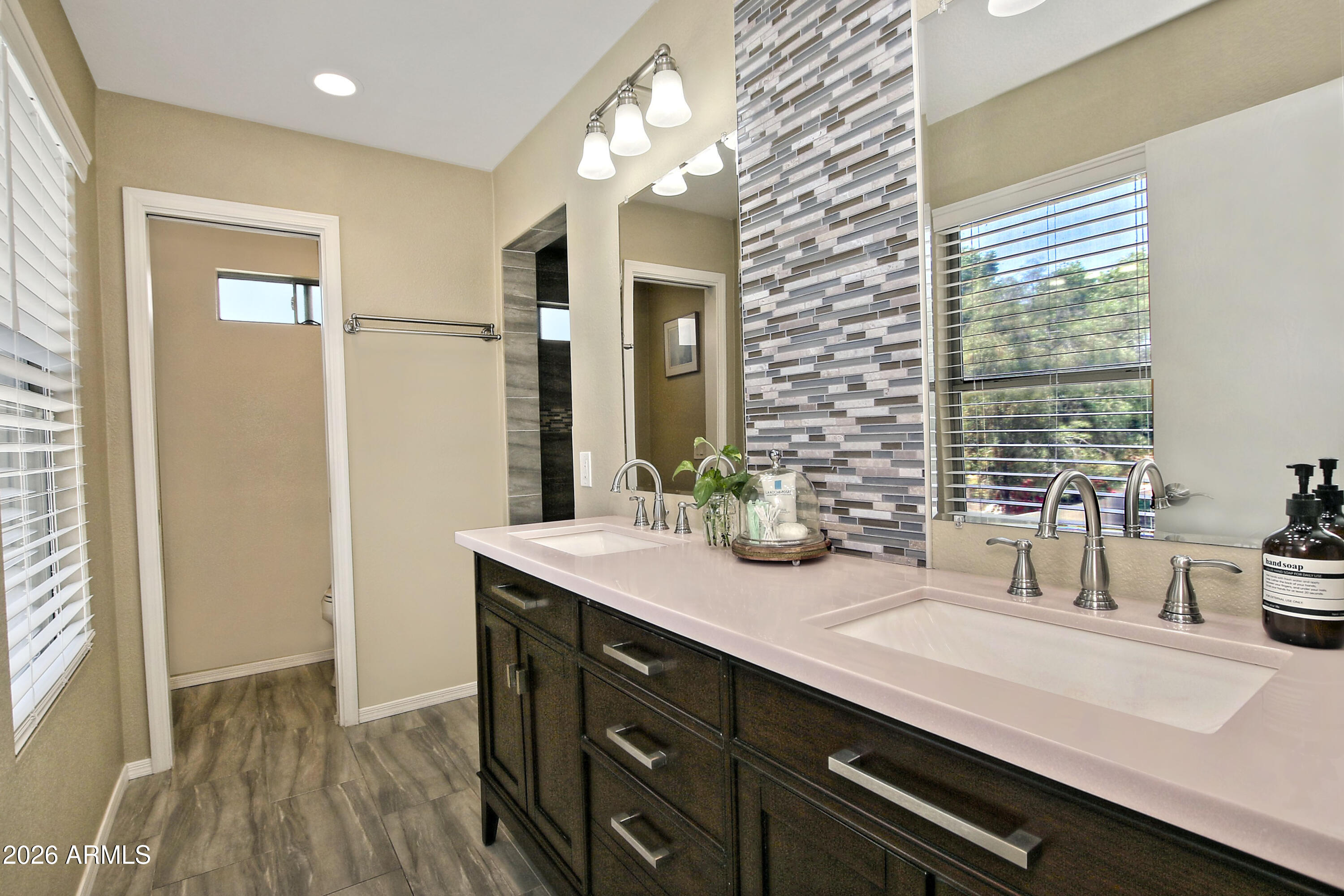 584 West Aviary Way Gilbert, AZ 85233 - Photo 33 of 52