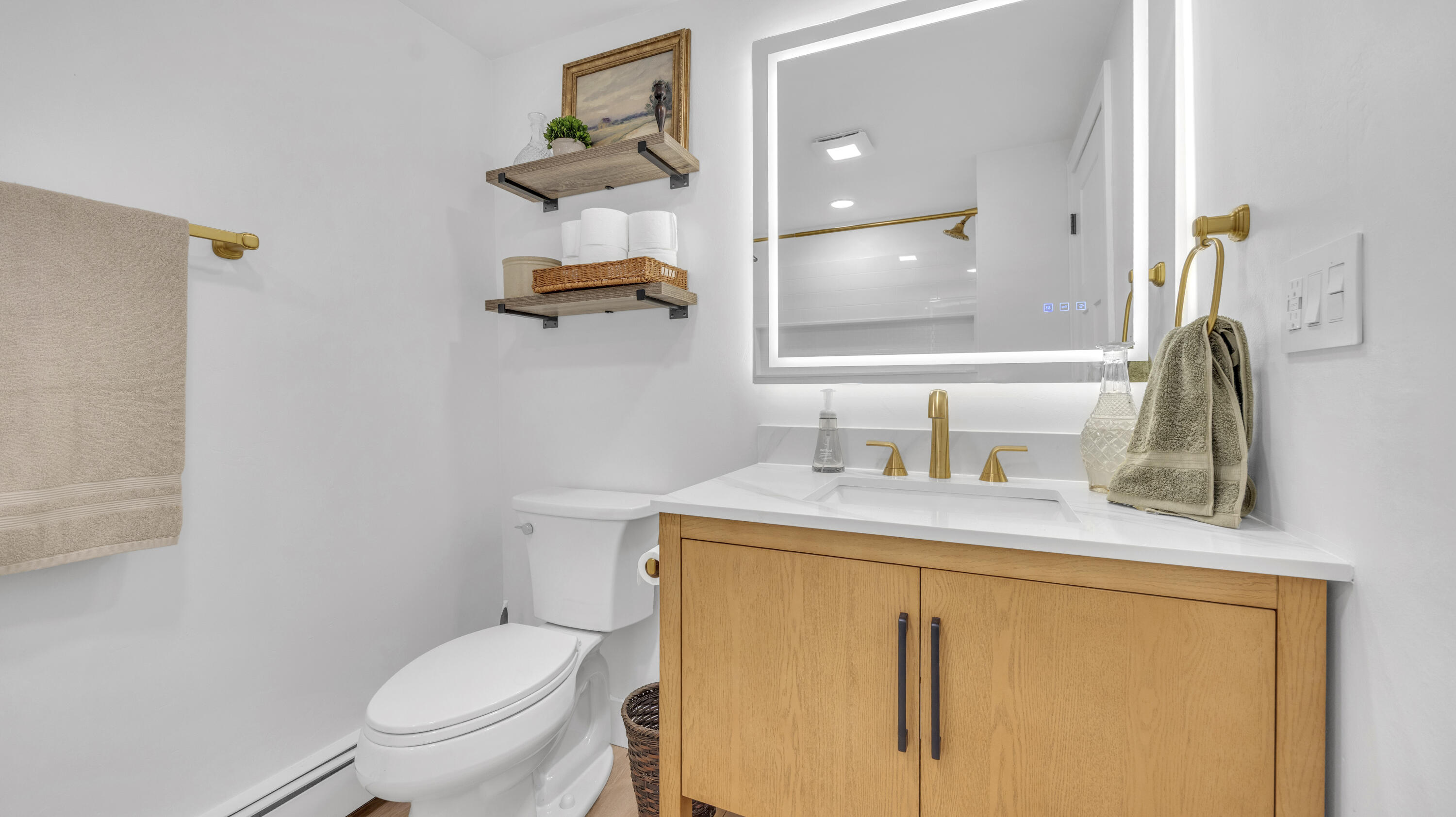 200 Lake Street Cascade, WI 53011 - Photo 11 of 36 Bathroom