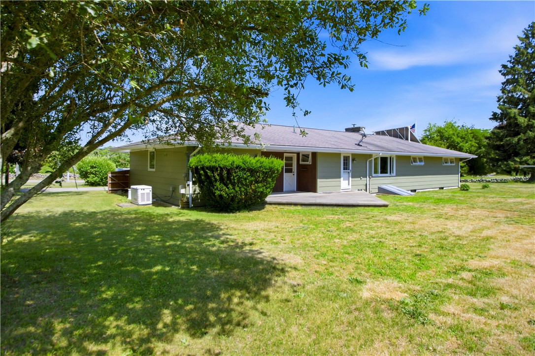 25 Westport Harbor Road Little Compton, RI 02837 - Photo 9 of 41