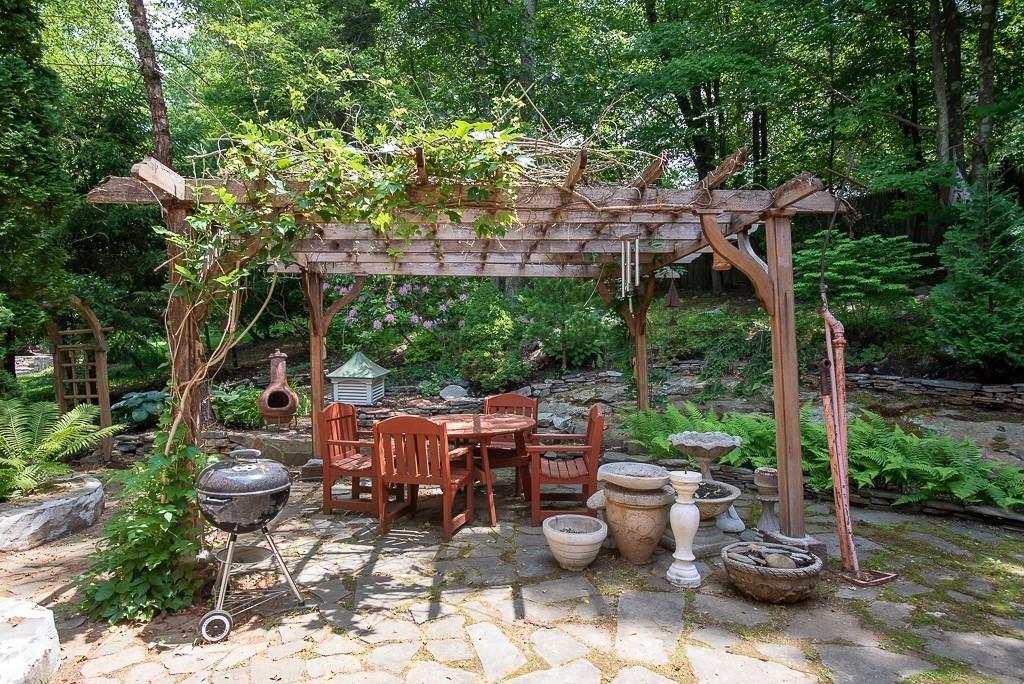 71 Highland View Drive Sutton, MA 01590 - Photo 28 of 32 Gallery Image 28