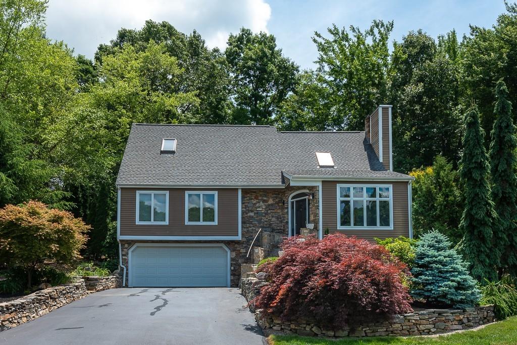 71 Highland View Drive Sutton, MA 01590 - Photo 3 of 32 Gallery Image 3