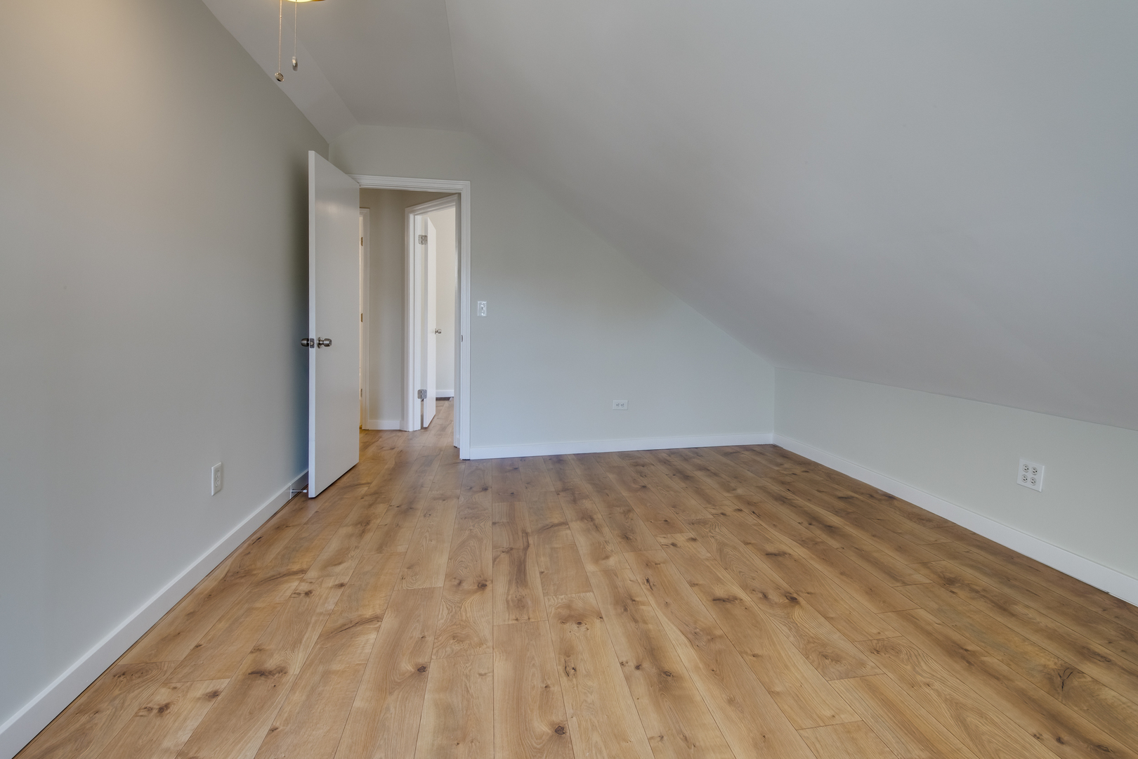 1246 North Cleaver Street, Unit 2R Chicago, IL 60642 - Photo 9 of 15 a view of empty room