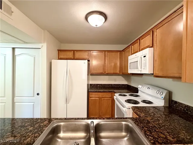 $155,000 | 2130 Sealion Drive, Unit 106, Las Vegas, NV 89128
