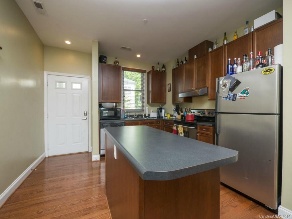 779 Grandin Road, Unit NONE Charlotte, NC 28208 - Photo 4 of 24 Gallery Image 4