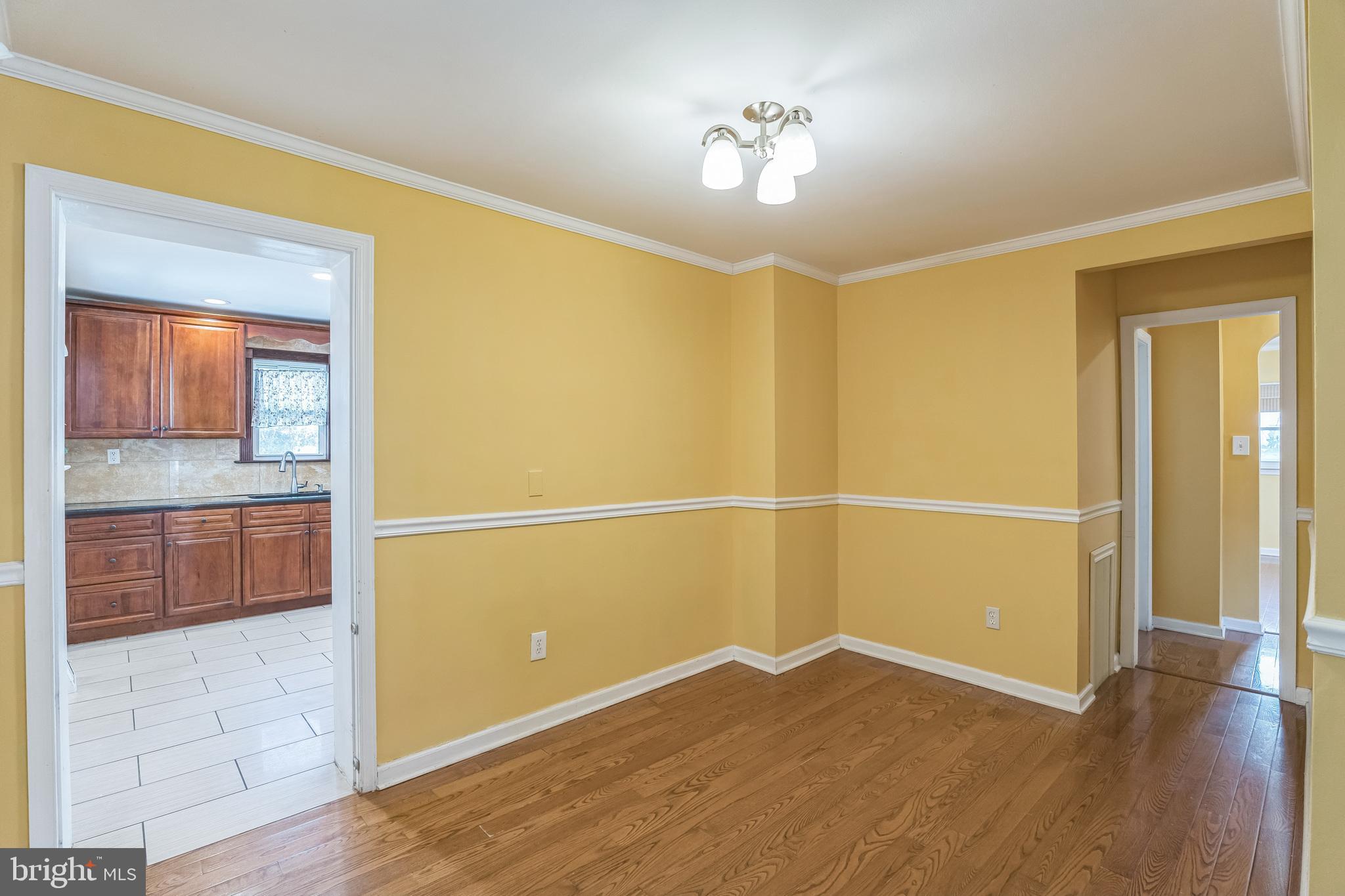 12010 Sewell Road Philadelphia, PA 19116 - Photo 7 of 30
