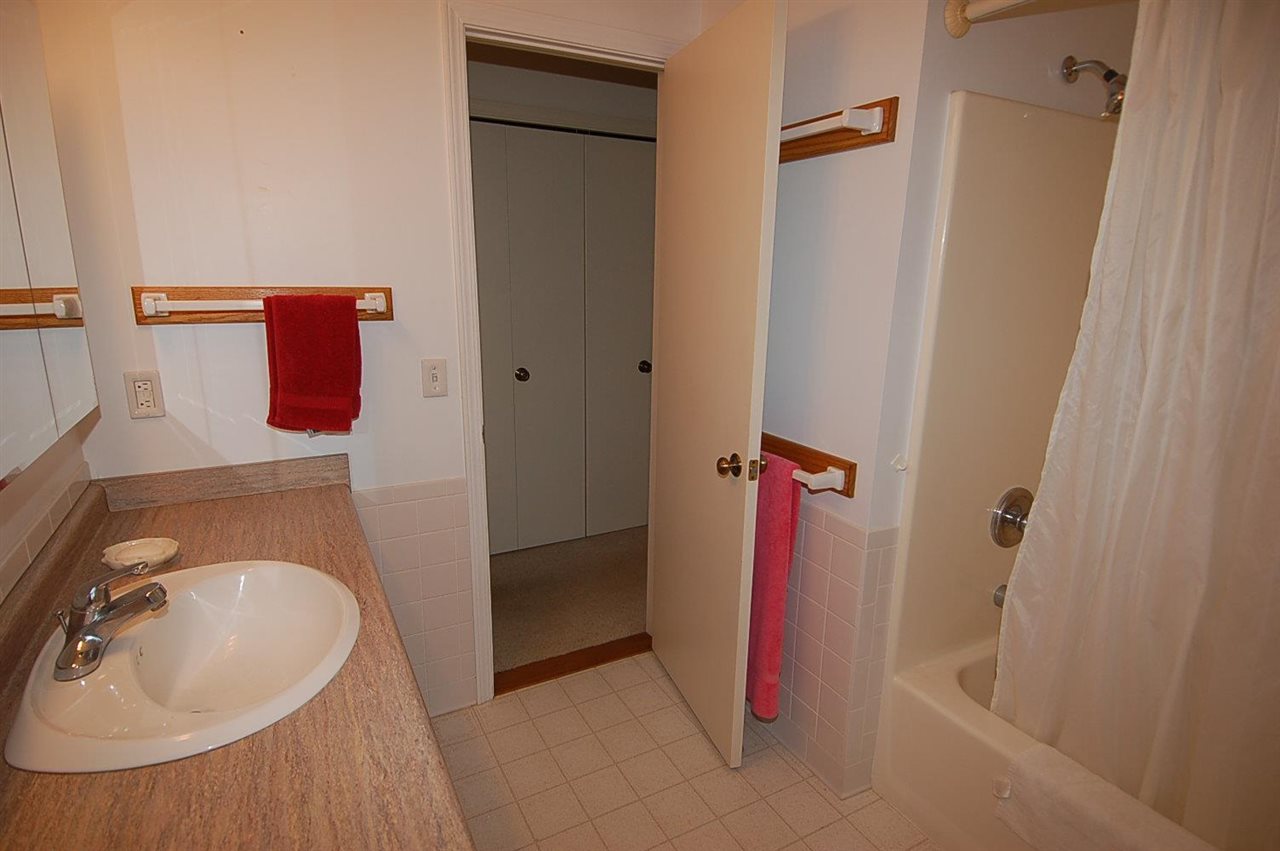 4655 Timber Ridge Drive Cadillac, MI 49601 - Photo 18 of 41 1893079-17.JPG