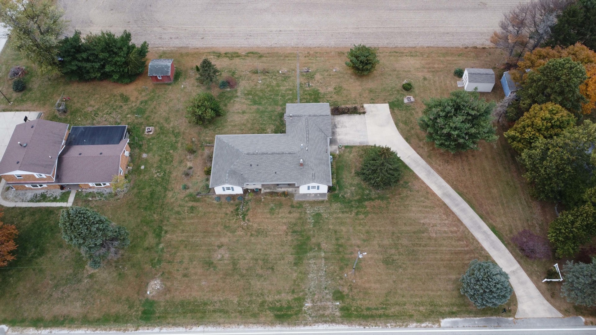 1505 North 2000 East Road Watseka, IL 60970 - Photo 9 of 39