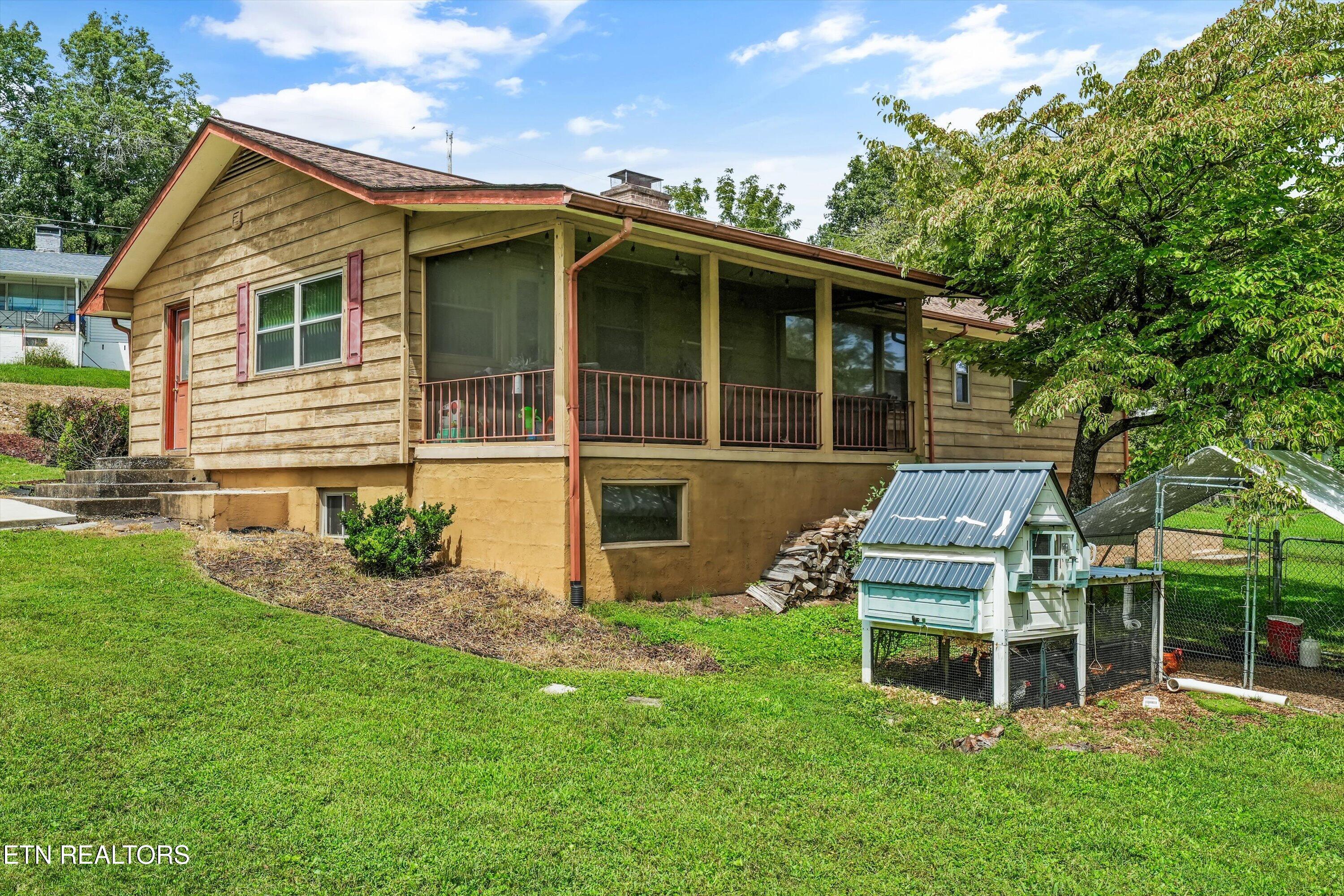 109 Cahill Lane Oak Ridge, TN 37830 - Photo 34 of 38 34-109 Cahill Ln 36
